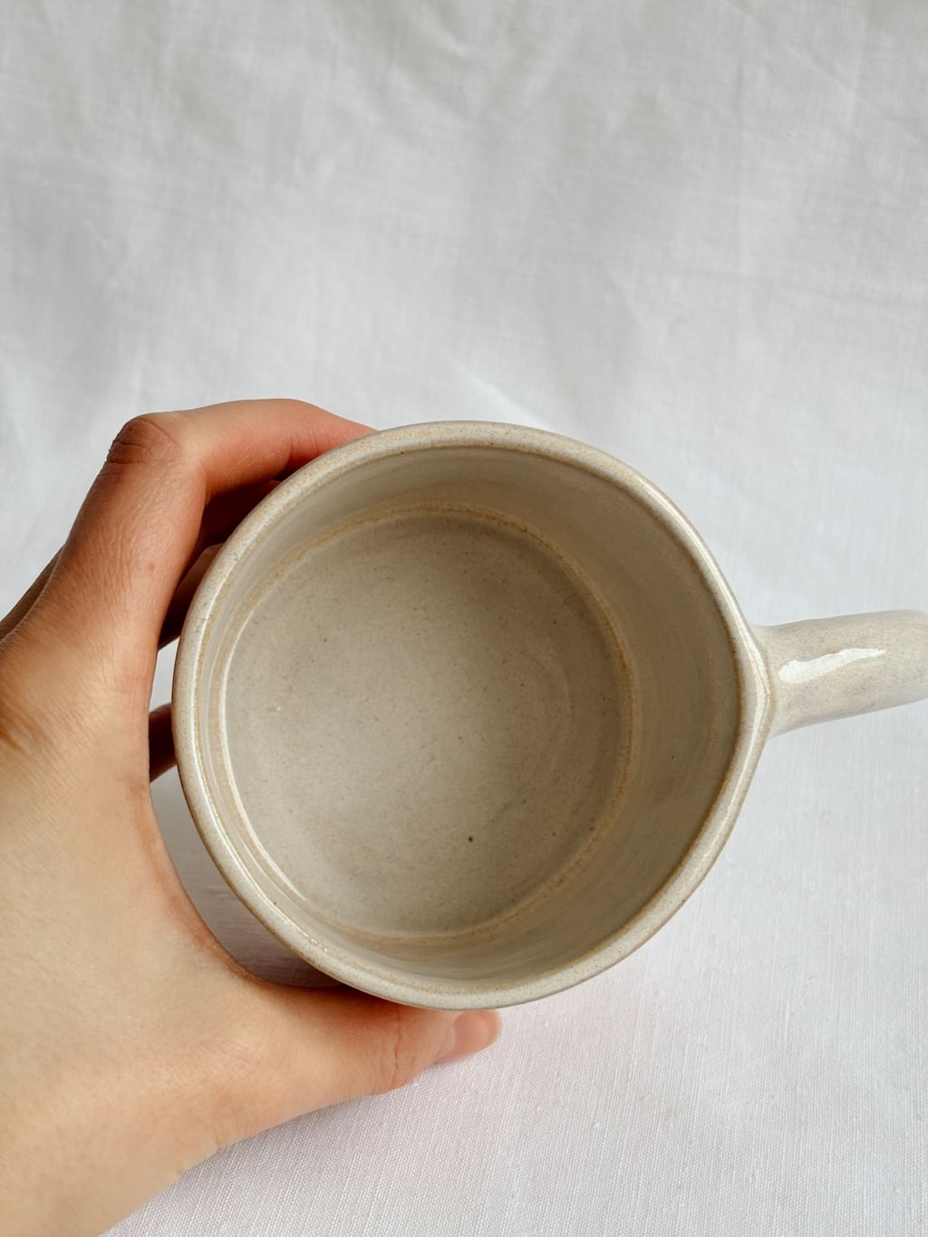 Kubek ceramiczny z różowym kotem