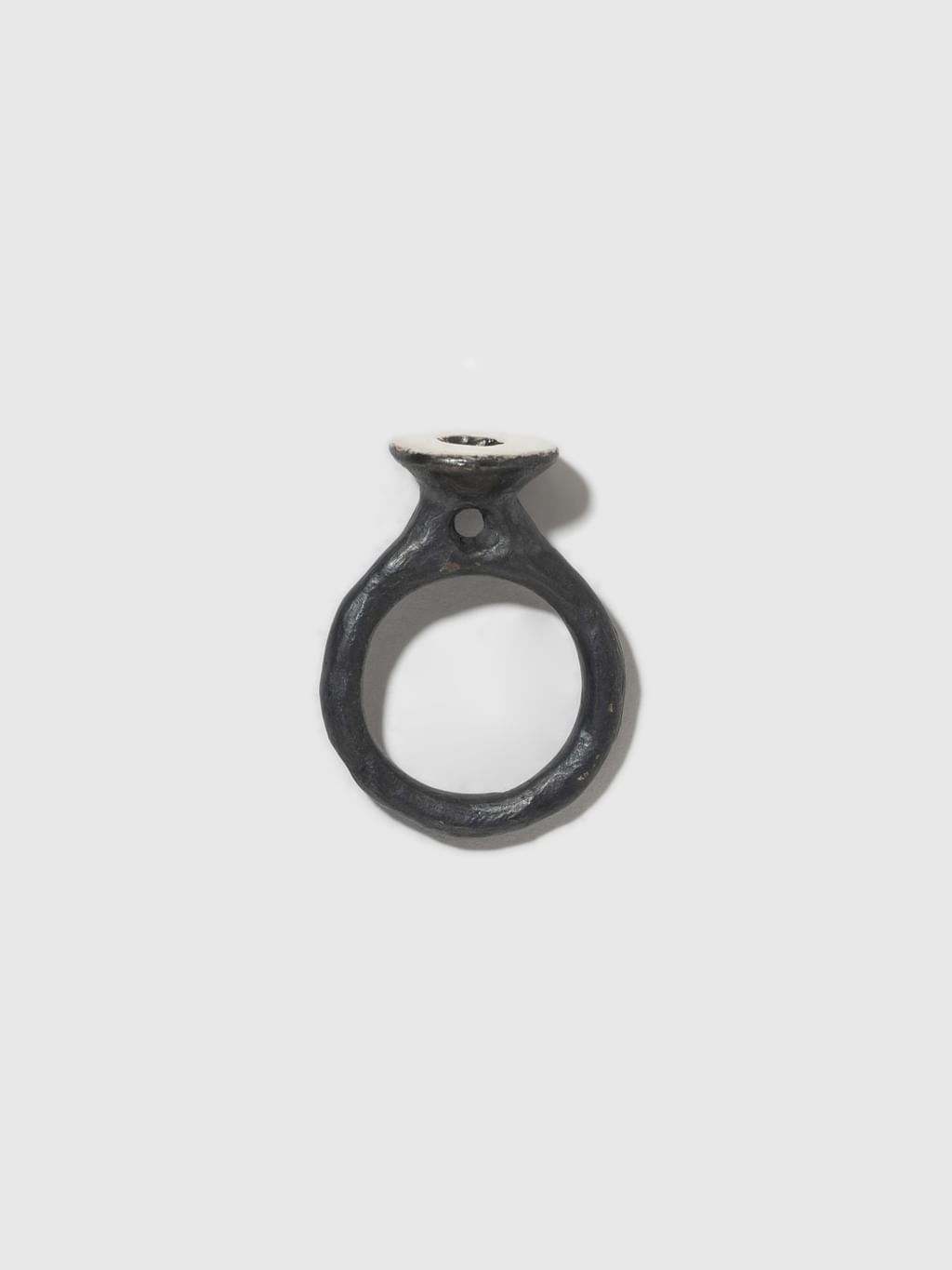 OMPHALOS RING