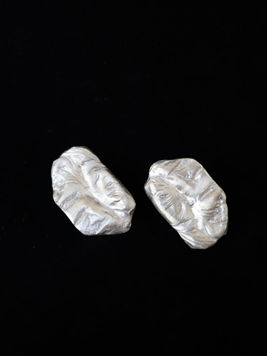 HUSK EARRINGS