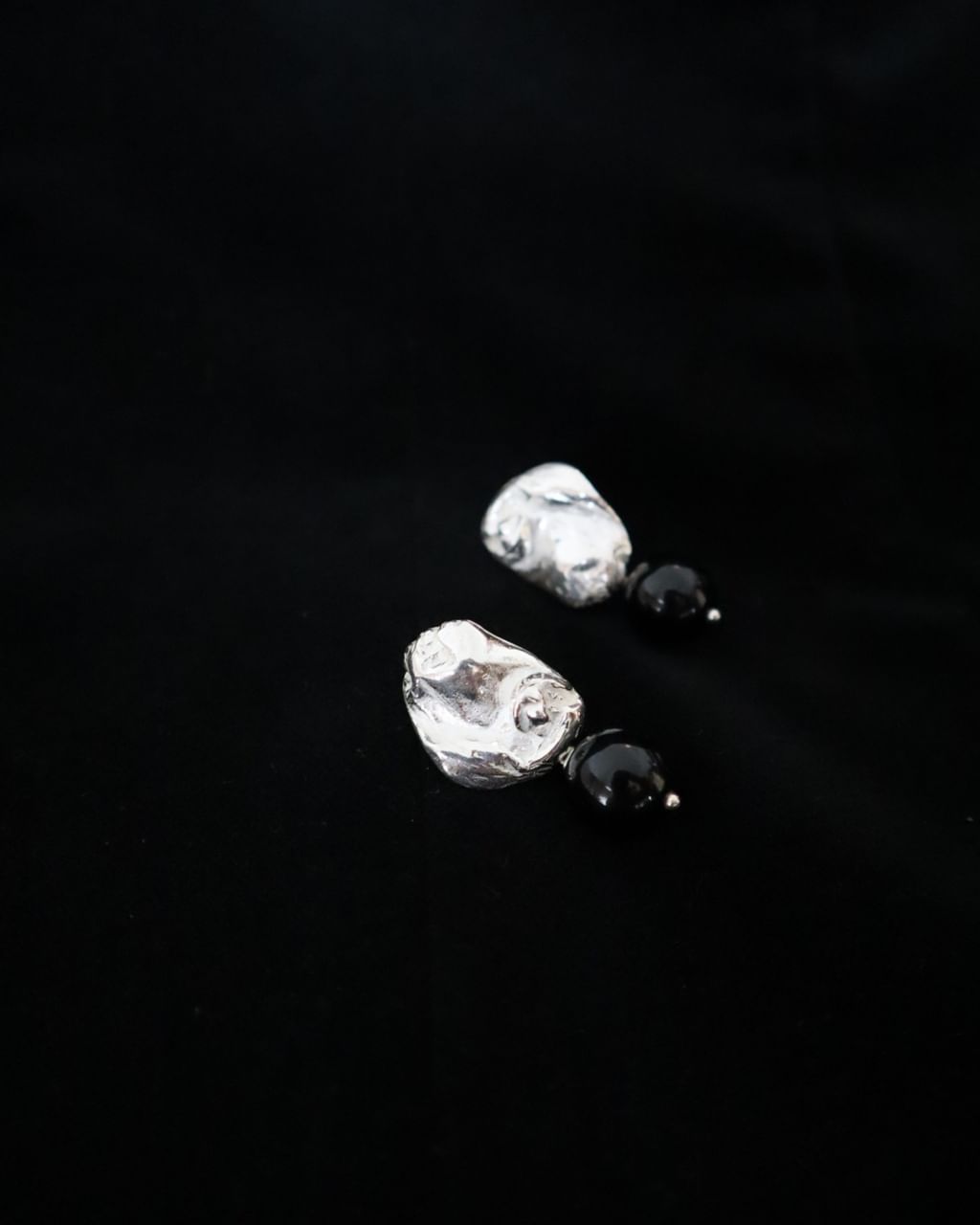 SHELL EARRINGS + BLACK ONYX