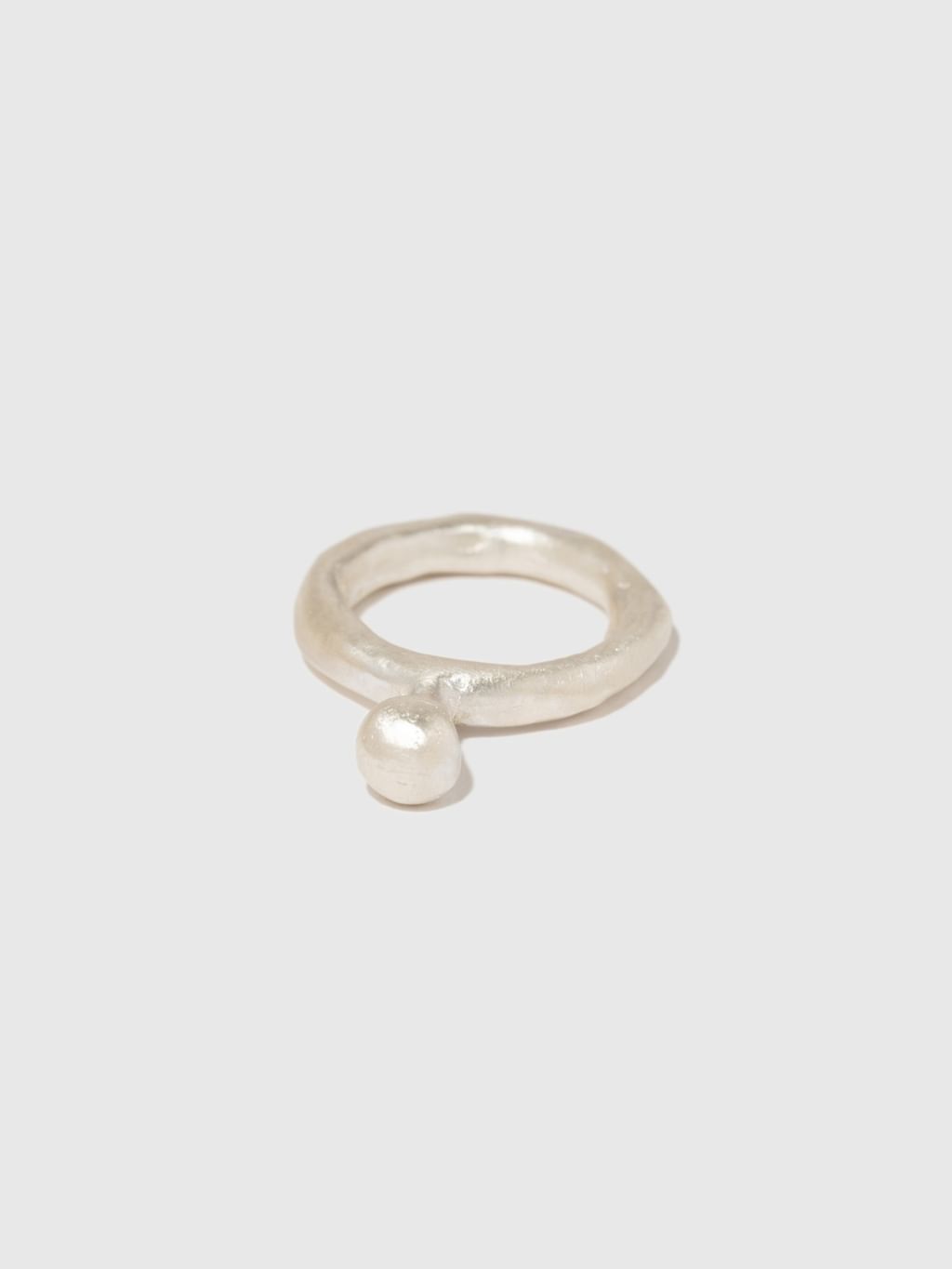 ALIEN RING