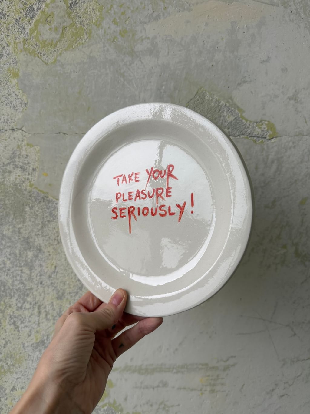 Talerz "Take your pleasure seriously"