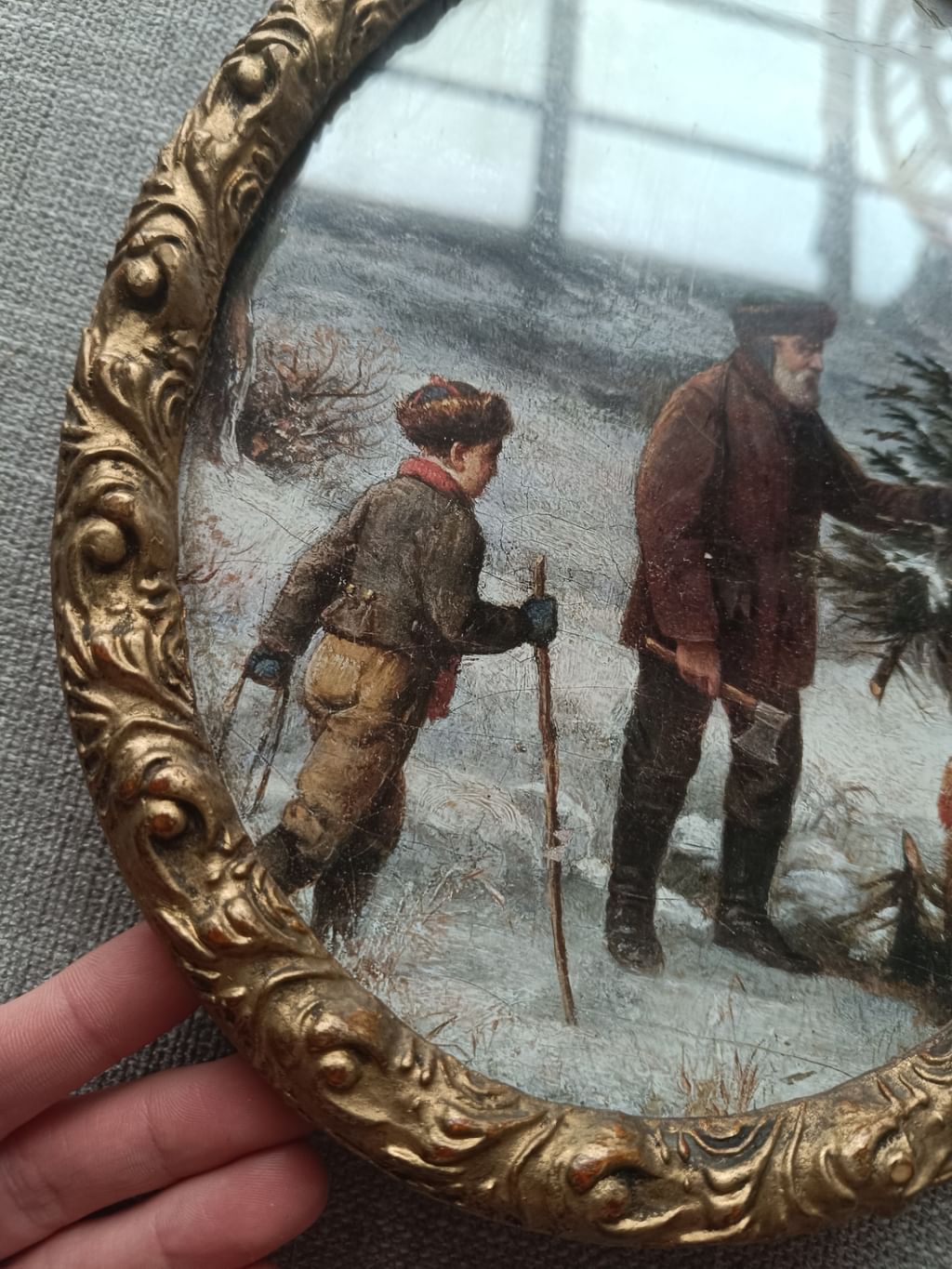 Plakat Poszukiwania choinki w owalnej ramce