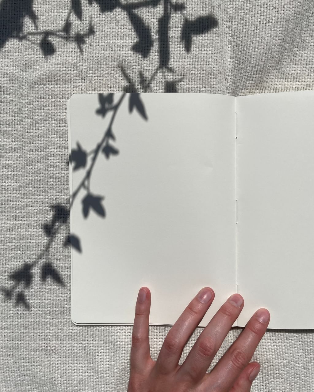 notes szyty na grzbiecie