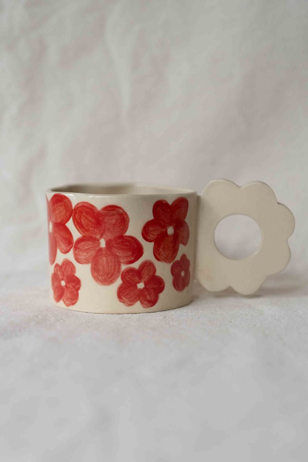 kubek kwiat czerwieni