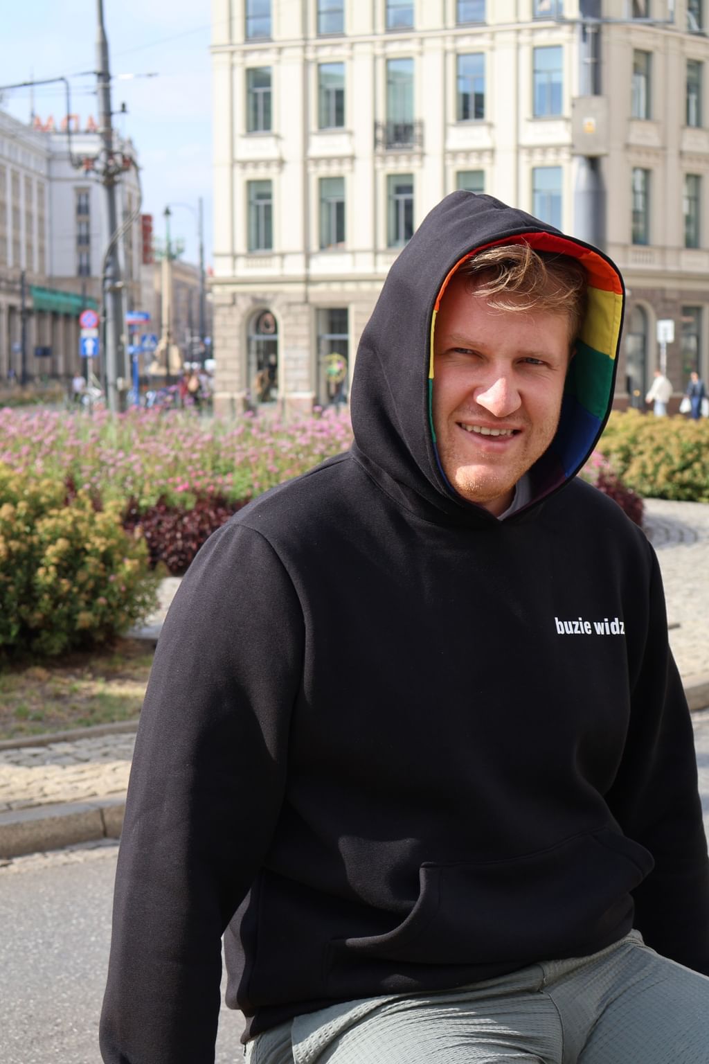 BUZIE WIDZE